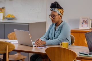 woman at laptop