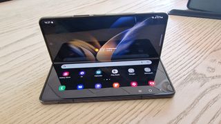 Samsung Galaxy Z Fold 4