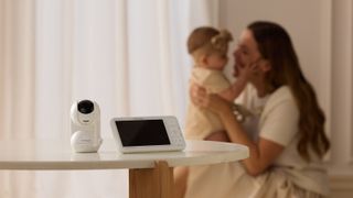 Momcozy BM03 5.5-inch Full HD baby monitor is always connected, always clear, and always there.