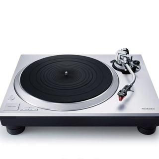 Technics SL1500C turntable on white background