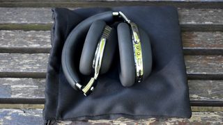 montblanc smart headphones