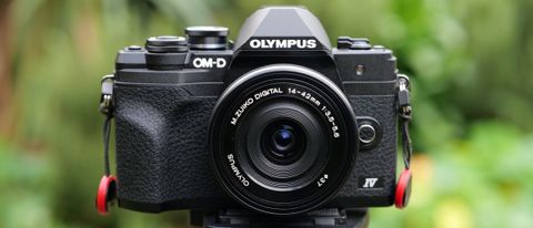 Olympus OM-D E-M10 Mark IV