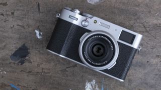 Fujifilm X100V