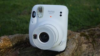 Fujifilm Instax Mini 11 HERO