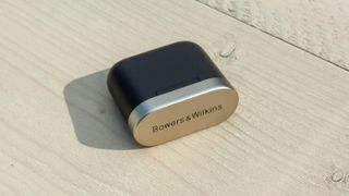 Bowers & Wilkins PI7