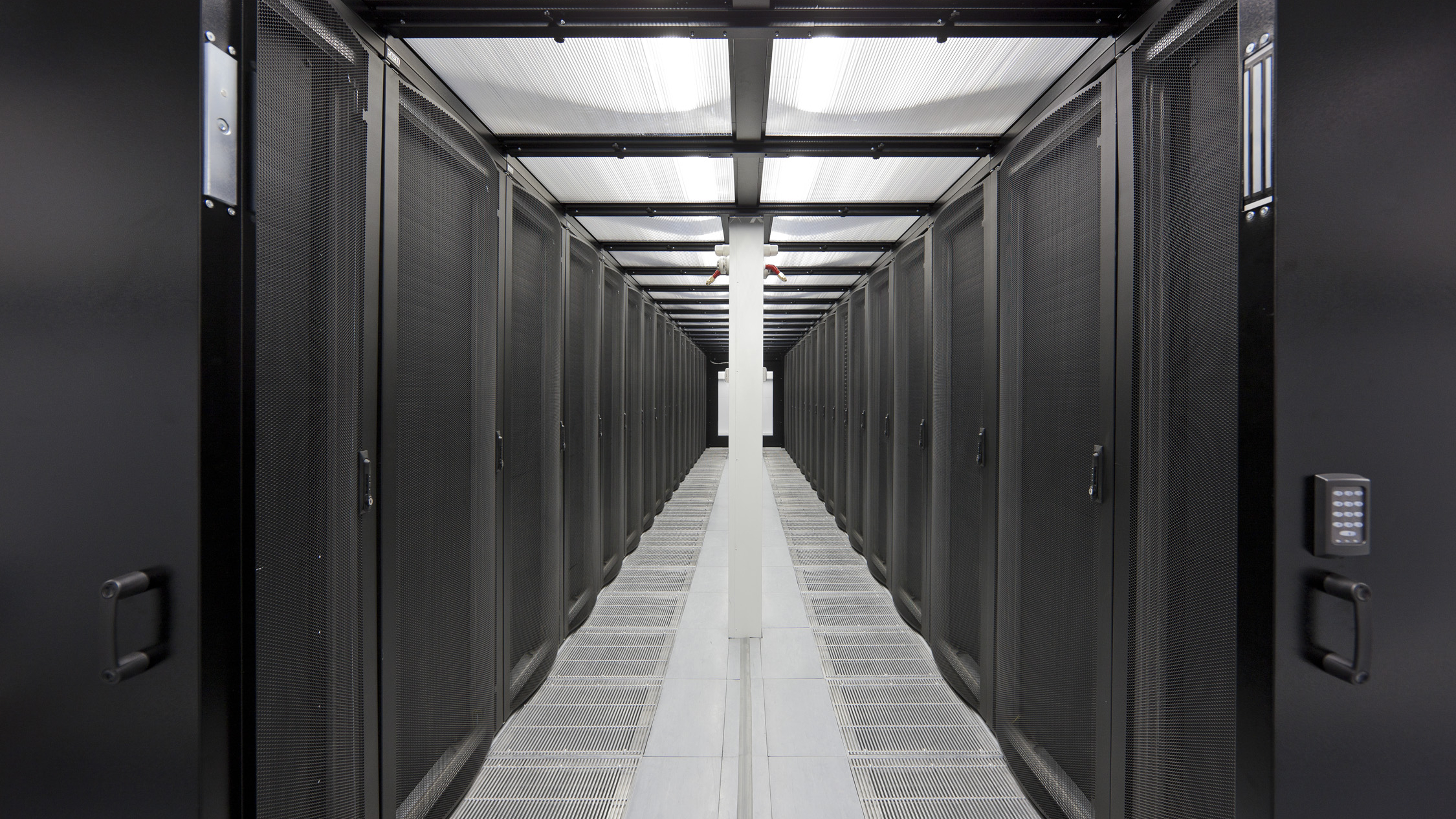 Businesses can keep their standard data centre costs down