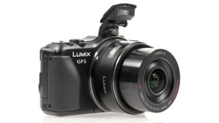 Panasonic DMC-GF5 vs Olympus E-PM1