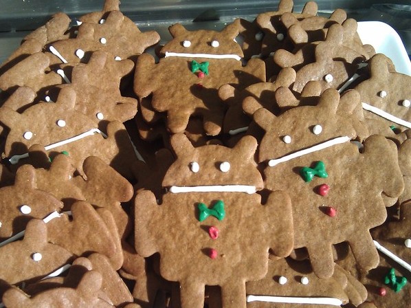 HTC Desire sort of gets Gingerbread, a bit