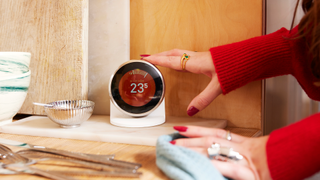 Smart home thermostat