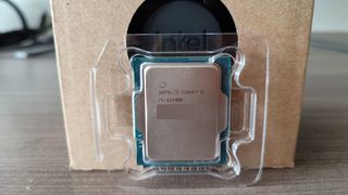 Intel Core i5-12400F