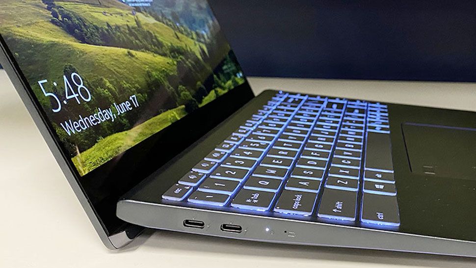 Intel Tiger Lake laptop prototype