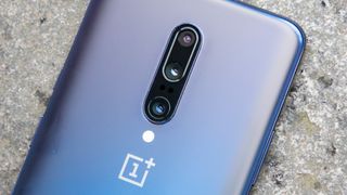 OnePlus 7 Pron kolmoiskamera ottaa selvästi aiempaa paremia kuvia.