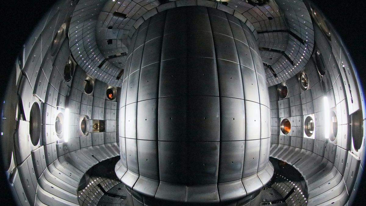 The doughnut-shaped fusion chamber of the TCV contains the superheated hydrogen plasmas in powerful magnetic fields to keep it from damaging the walls.