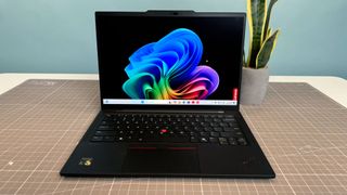 Lenovo ThinkPad T14s (Gen 6, Snapdragon)