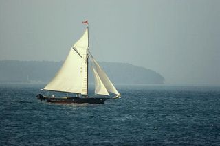 sailboat-100929-02