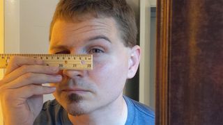 How to measure your IPD by using a ruler