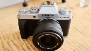 Fujifilm X-T200