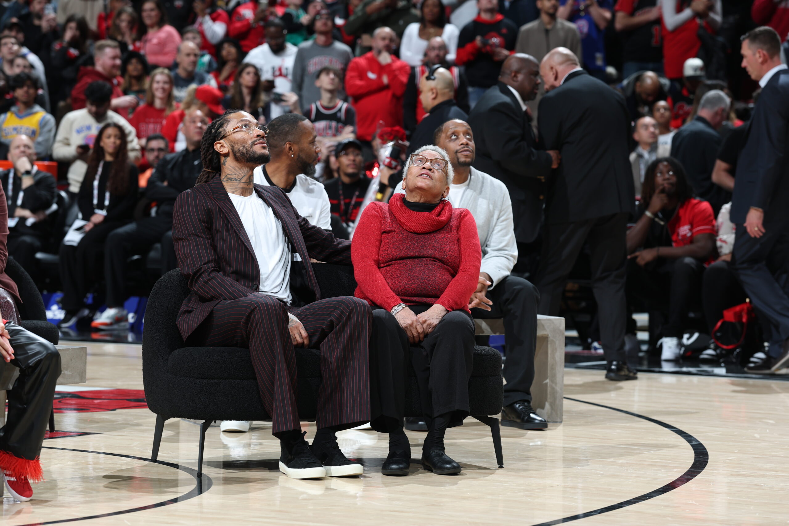 Full Ceremony: Bulls celebrate Derrick Rose Night in Chicago