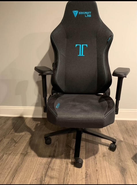 Secretlab TITAN 2020 SoftWeave® - Customer Photo From John del Carmen