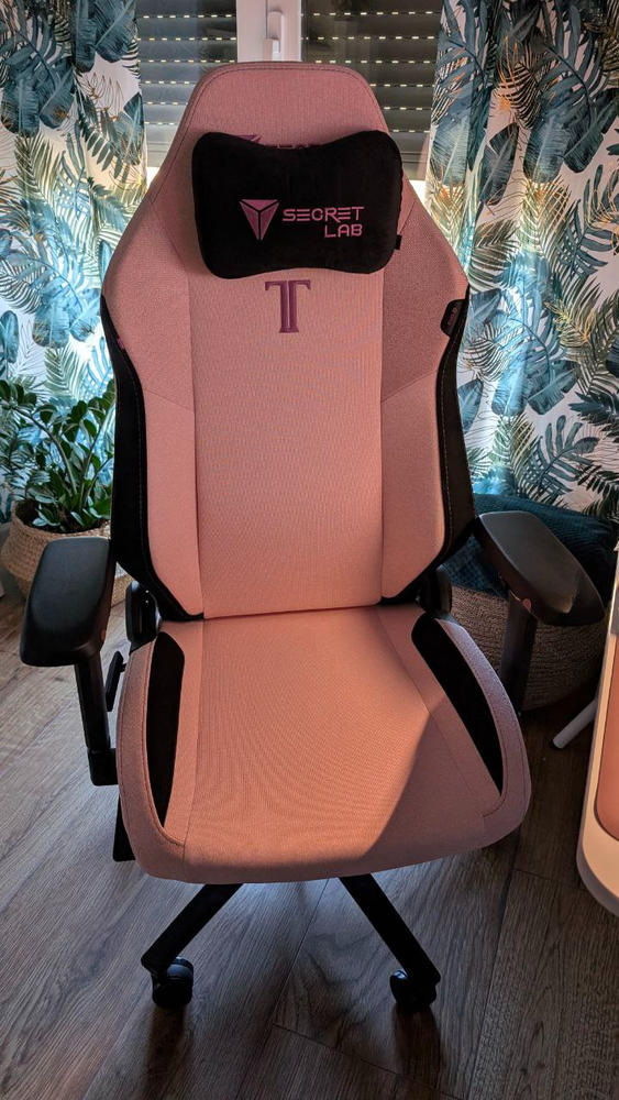 Secretlab TITAN Evo - Small - SoftWeave® Plus Fabric (0106) - Customer Photo From Rebeca Sainero Blanco