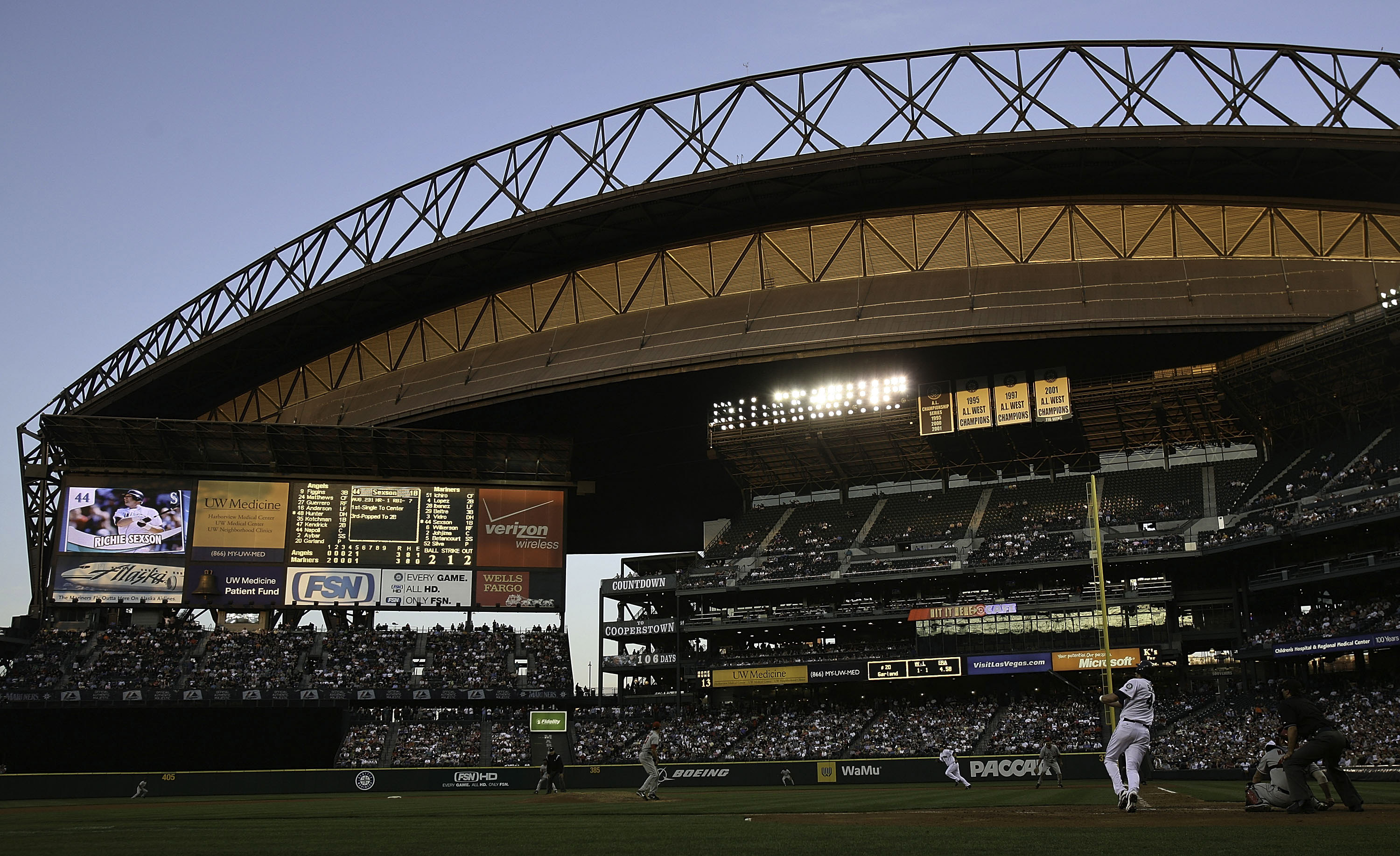 Los Angeles Angels of Anaheim v Seattle Mariners