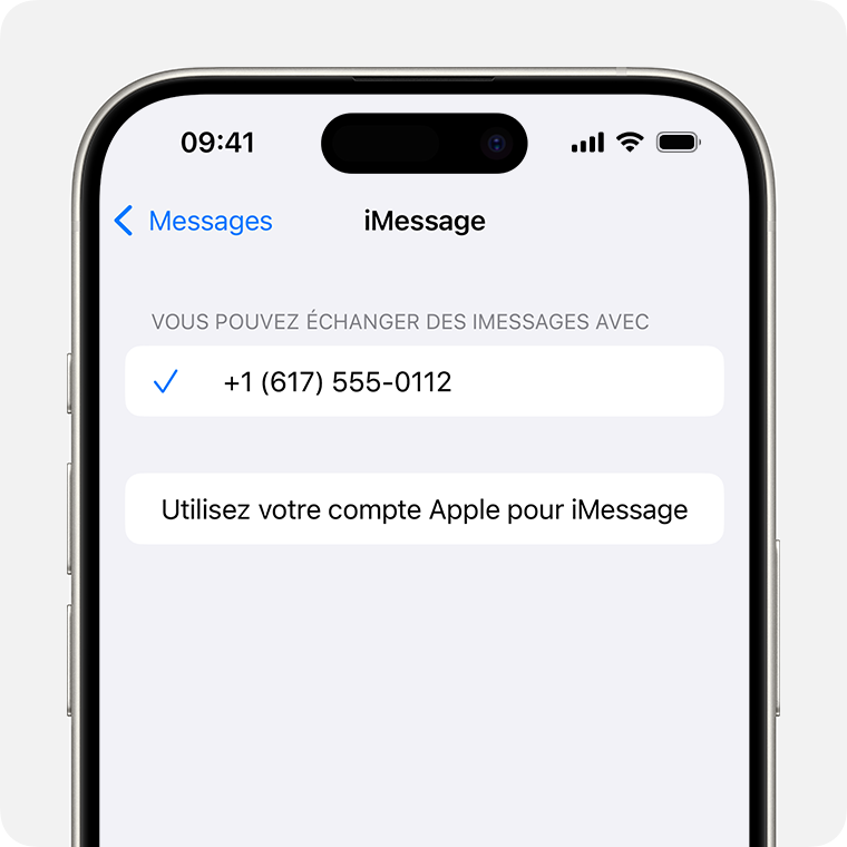 iPhone affichant l’écran des réglages iMessage. En bas, vous pouvez toucher un bouton « Utiliser votre compte Apple pour iMessage », qui vous permet d’envoyer des iMessages à l’aide de votre compte Apple.