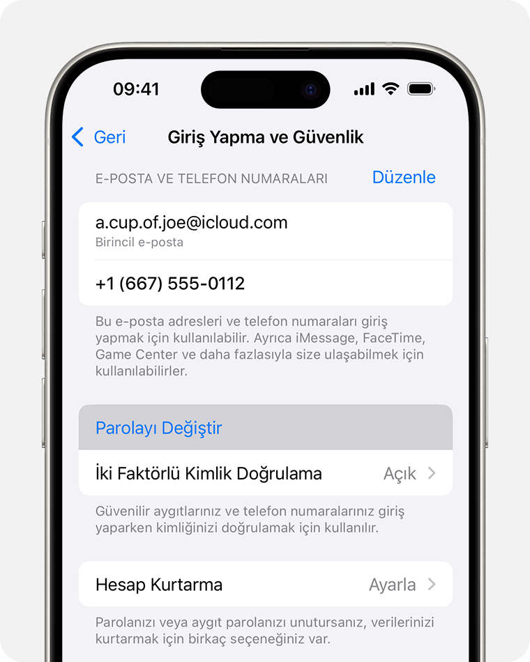 Ayarlar'daki Parolayı Değiştir düğmesinin gösterildiği iPhone