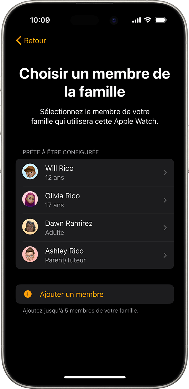 iPhone affichant l’écran sur lequel un utilisateur choisit un membre de la famille qui utilisera la montre