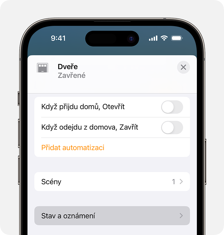 Stav a oznámení se zobrazují pod Scénami na obrazovce nastavení chytrého dveřního čidla