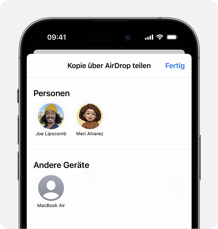 Ein iPhone mit dem Bildschirm „Kopie über AirDrop teilen“ mit Personen und Geräten, die du auswählen kannst.