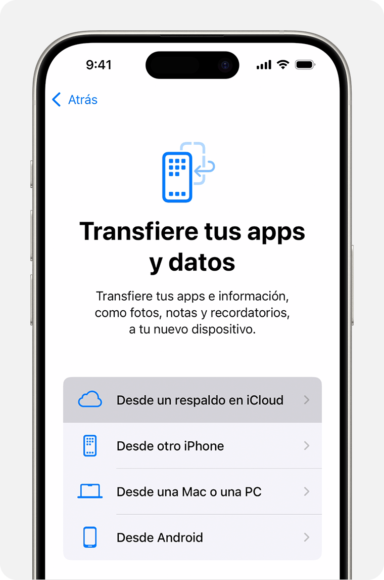 Un iPhone en el que se muestra la opción seleccionada Desde un respaldo en iCloud