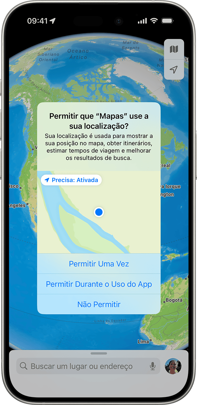 Um app solicita acesso a sua localização enquanto você o usa no iPhone