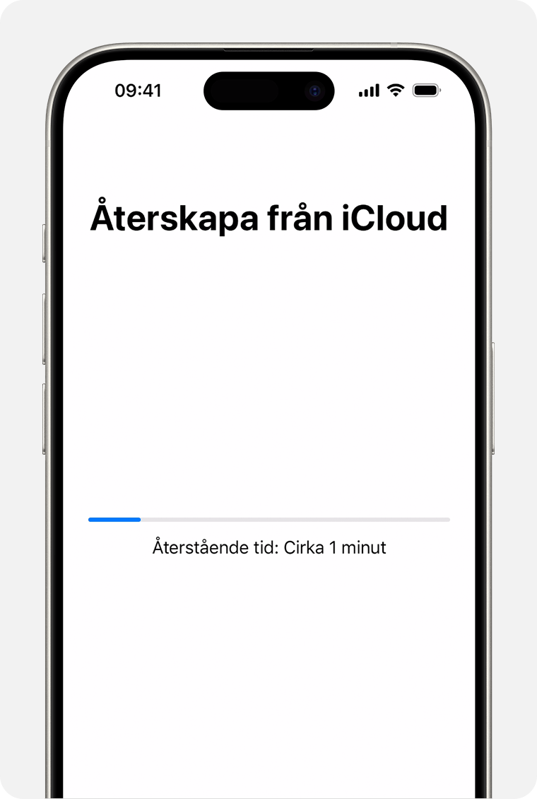 En iPhone som visar status för att återskapa enheten från en iCloud-säkerhetskopia