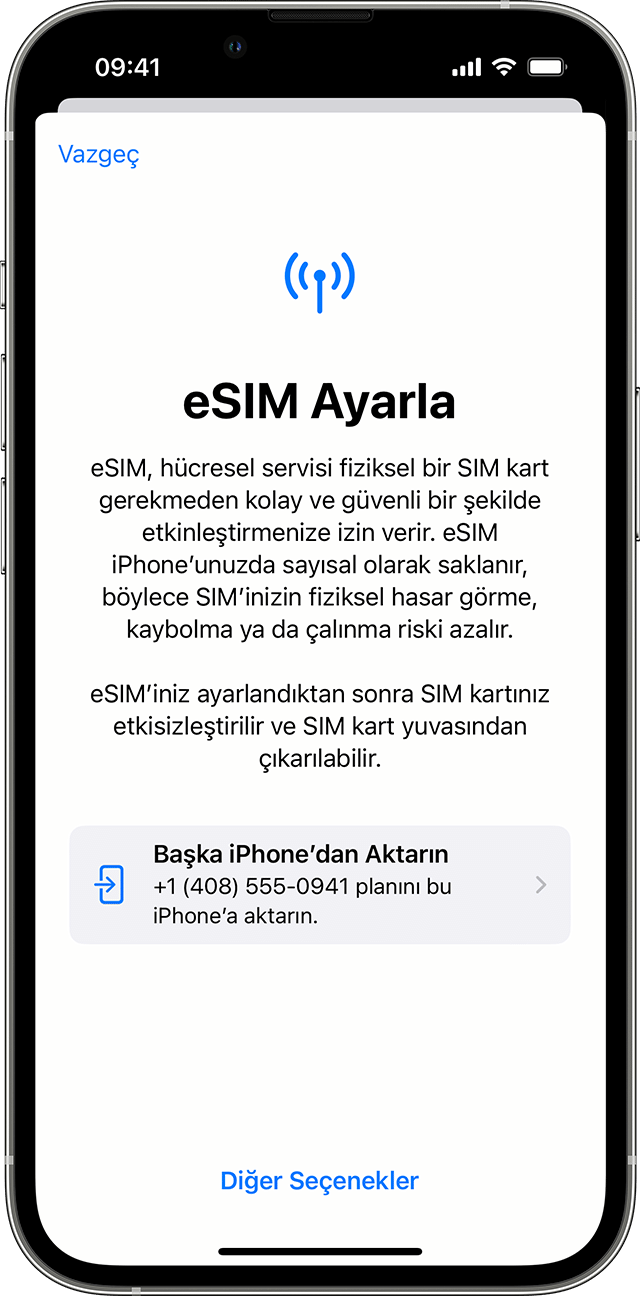 Başka bir iPhone'dan hücresel plan aktarma seçeneğiyle eSIM'i ayarlamanın iPhone ekran görüntüsü.