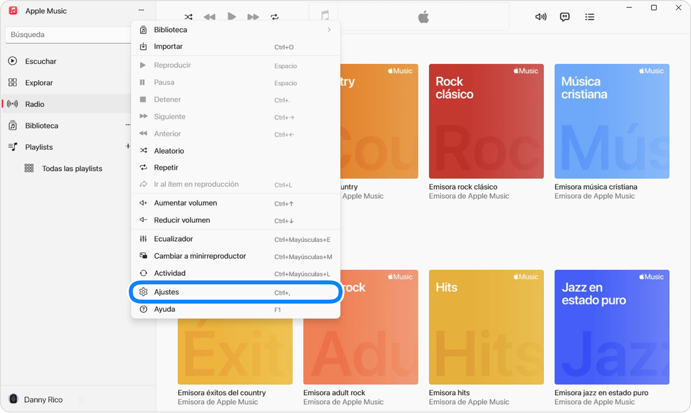 La app Apple Music para Windows muestra los ajustes en el menú que aparece cuando haces clic en las acciones de la barra lateral.