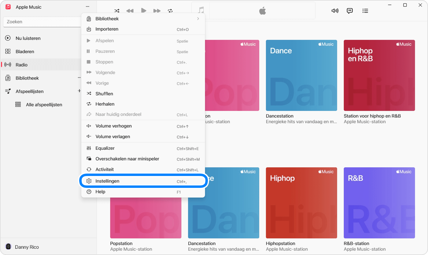 Apple Music-app voor Windows met 'Instellingen' in het menu dat verschijnt als je op 'Sidebar Actions' (Acties navigatiekolom) klikt.