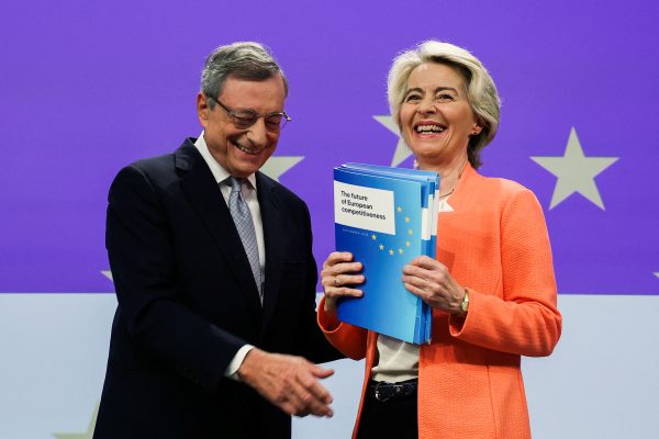 Photo: European Commission President Ursula von der Leyen holds Former European Central Bank (ECB) chief Mario Draghi's report on EU competitiveness and recommendations, as they attend a press conference, in Brussels, Belgium September 9, 2024. Credit: REUTERS/Yves Herman