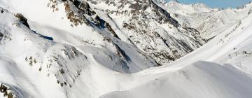 Hotéis com Estacionamento em La Salle Les Alpes