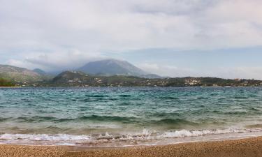 in Vouliagmeni Lake होटल