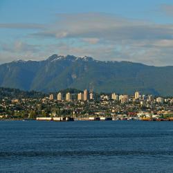 North Vancouver 56 hotels amb aparcament