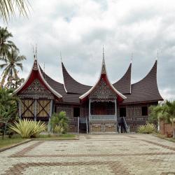 Bukit Tinggi 3 resorts