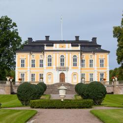 Sigtuna 10 hotel na may parking