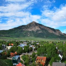 Mount Crested Butte 9 hotela sa parkingom