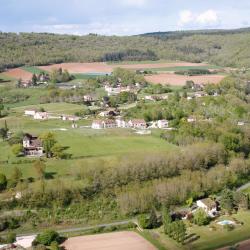 Argenton lʼÉglise 4 hotele z parkingiem