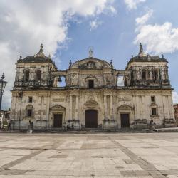 León 15 of the guest houses