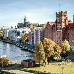 Nacka 10 hotel na may parking