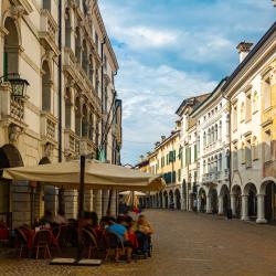 Pordenone 12 bed and breakfasts