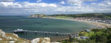 Mga hotel sa Llandudno Beach