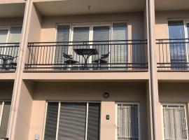 Travers Street Apartment, penginapan layan diri di Wagga Wagga