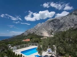 Holiday Home Chill Zone, hotel di Baska Voda